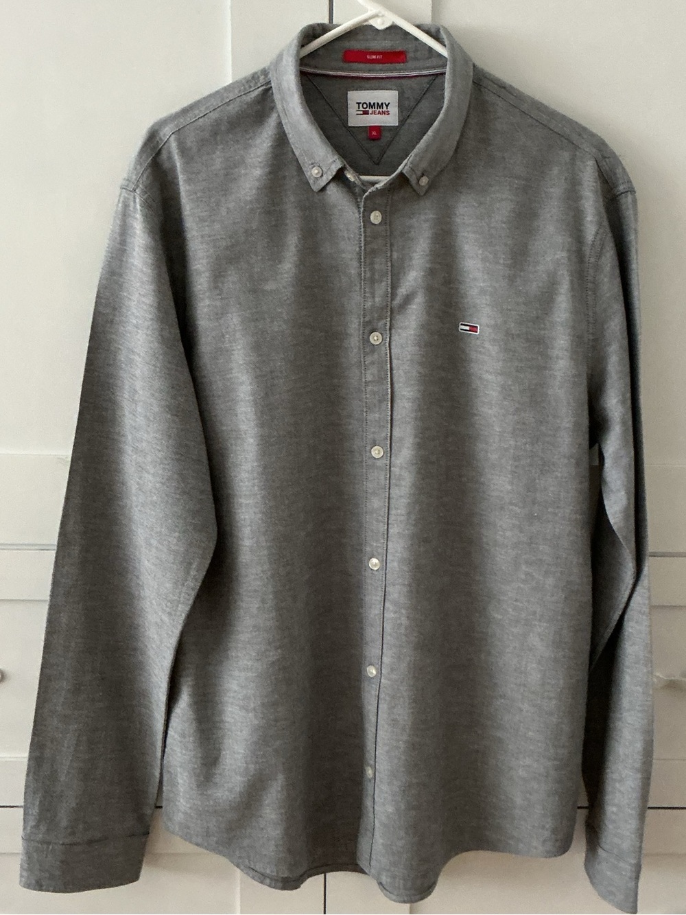Tommy Jeans Men's Slim Fit Gray Button-Down Shirt